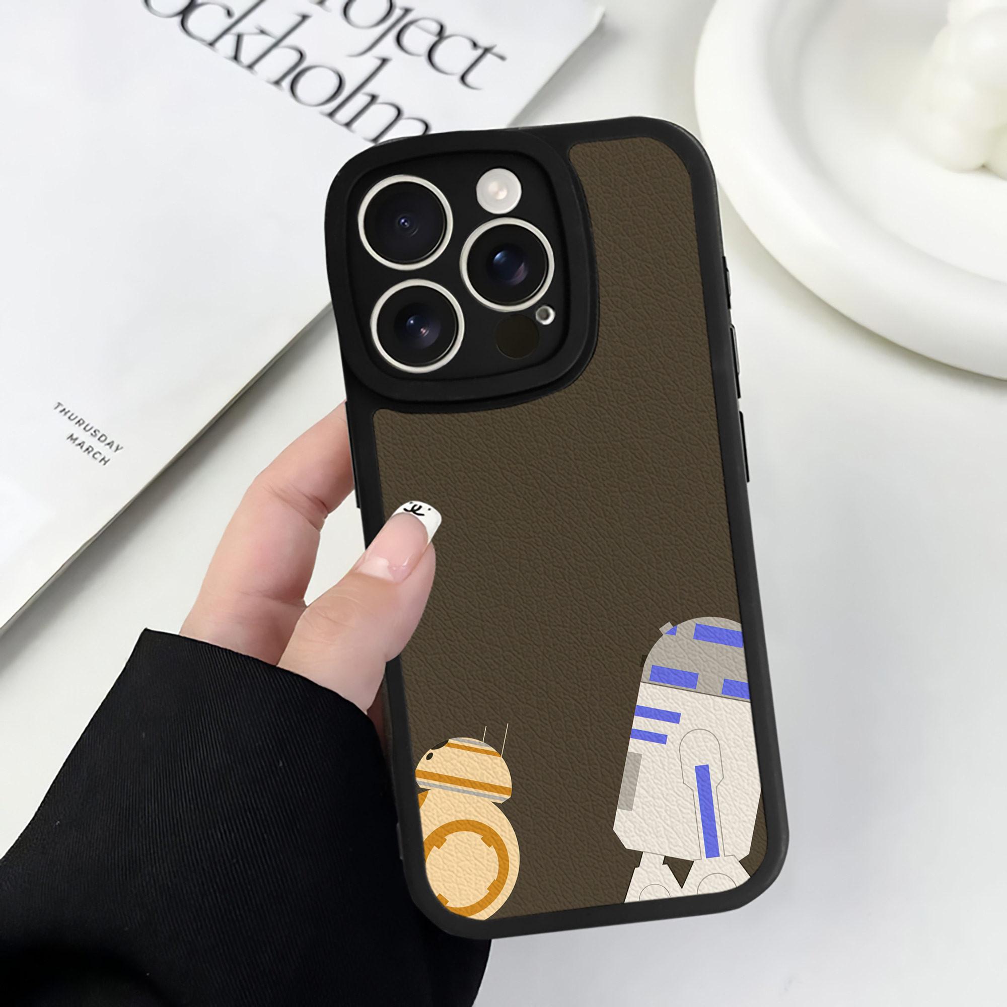 （画像用） スター・ウォーズ Star Wars 【iPhone 16シリーズ対応】シリコンスマホケース（レザー調） 材質：シリコン